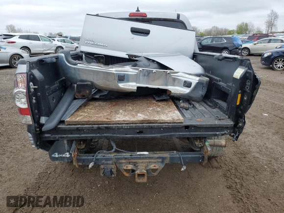 2015 Toyota Tacoma with VIN 3TMLU4EN5FM174536, listed as a Copart auction lot 55487615 with 131,695 mi miles and Clean Title. Bid and sale history available at DreamBid. Image 6.
