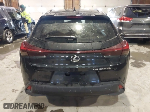 2025 Lexus UX with VIN JTHUCJDH8S2003698, listed as a IAAI auction lot 41368424 with 1,111 mi miles. Bid and sale history available at carsss.com. Image 16.