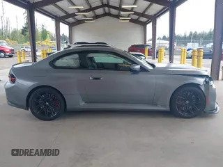 2024 BMW M2 z VIN 3MF13DM08R8E83248, wystawiony jako IAAI lot #42272913 z przebiegiem 4 647 mil mil oraz . Historia ofert i sprzedaży dostępna na DreamBid. Obrazek 13.