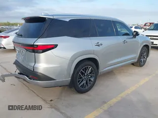 2024 Lexus TX 350 with VIN 5TDAAAA61RS000500, listed as a IAAI auction lot 41847514 with 7,952 mi miles and . Bid and sale history available at DreamBid. Image 4.