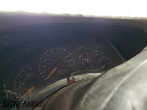 2001 Chevrolet Suburban LT with VIN 3GNFK16T01G190138, listed as a Copart auction lot 70755584 with 0 mi miles and Salvage Title. Bid and sale history available at carsss.com. Image 9.