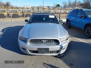 2014 Ford Mustang V6 с VIN 1ZVBP8EM8E5264833, выставлен на аукционе IAAI как лот 41399611 с пробегом 184 439 миль миль и . История ставок и продаж доступна на DreamBid. Изображение 12.