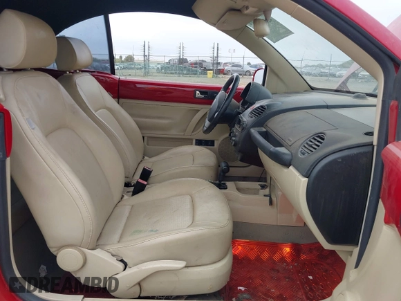 2009 Volkswagen Beetle S with VIN 3VWRF31Y59M401630, listed as a IAAI auction lot 42056891 with Not Provided miles and . Bid and sale history available at DreamBid. Image 5.