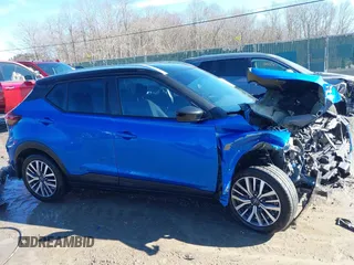 2022 Nissan Kicks SV with VIN 3N1CP5CV1NL510786, listed as a IAAI auction lot 41600316 with 82,374 mi miles and . Bid and sale history available at carsss.com. Image 13.