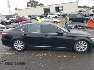 2007 Lexus LS 460 with VIN JTHBL46F175023561, listed as a IAAI auction lot 40870832 with 237,969 mi miles and . Bid and sale history available at DreamBid. Image 14.