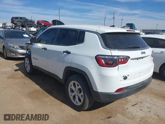2024 Jeep Compass Sport with VIN 3C4NJDAN8RT170417, listed as a IAAI auction lot 41493187 with 4,393 mi miles. Bid and sale history available at carsss.com. Image 3.