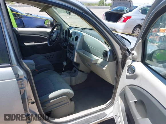 2007 Chrysler PT Cruiser z VIN 3A4FY48B27T547410, wystawiony jako IAAI lot #42262307 z przebiegiem 117 101 mil mil oraz . Historia ofert i sprzedaży dostępna na DreamBid. Obrazek 5.