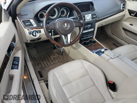 2015 Mercedes-Benz E 400 with VIN WDDKK6FF8FF305131, listed as a Copart auction lot 49777905 with 70,026 mi miles and Salvage Title. Bid and sale history available at carsss.com. Image 8.