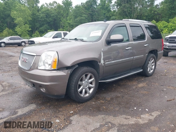 2013 GMC Yukon Denali z VIN 1GKS2EEF1DR364298, wystawiony jako IAAI lot #42184663 z przebiegiem 174 910 mil mil oraz . Historia ofert i sprzedaży dostępna na DreamBid. Obrazek 19.