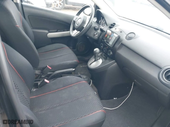 2013 Mazda Mazda2 Touring with VIN JM1DE1LY9D0160068, listed as a IAAI auction lot 41987376 with 150,742 mi miles. Bid and sale history available at carsss.com. Image 5.