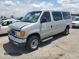 2005 Ford Econoline Passenger XL z VIN 1FBNE31L85HA92084, wystawiony jako Copart lot #58905435 z przebiegiem 120 531 mil mil oraz Szkoda całkowita • Salvage title. Historia ofert i sprzedaży dostępna na DreamBid. Obrazek 1.