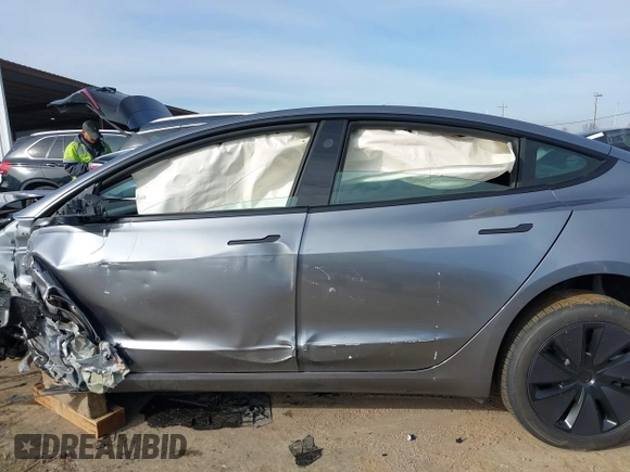 2025 Tesla Model 3 Long Range with VIN 5YJ3E1EB4SF873799, listed as a IAAI auction lot 41548818 with 2,129 mi miles and . Bid and sale history available at DreamBid. Image 14.