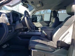 2024 Ford Super Duty F-250 SRW XL with VIN 1FT8W2BT3RED59377, listed as a Copart auction lot 46786285 with 17,580 mi miles and Salvage Title. Bid and sale history available at carsss.com. Image 7.