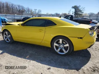 2010 Chevrolet Camaro 2SS z VIN 2G1FT1EWXA9146054, wystawiony jako Copart lot #49577615 z przebiegiem 123 614 mil mil oraz Szkody całkowita. Historia ofert i sprzedaży dostępna na DreamBid. Obrazek 2.