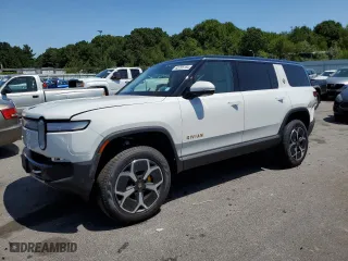 2024 Rivian R1S Adventure with VIN 7PDSGABA7RN040780, listed as a Copart auction lot 63705184 with 1,053 mi miles and Salvage Title. Bid and sale history available at carsss.com. Image 1.
