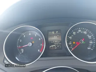 2017 Volkswagen Jetta S z VIN 3VW2B7AJ2HM207207, wystawiony jako IAAI lot #41654971 z przebiegiem 73 427 mil mil oraz . Historia ofert i sprzedaży dostępna na DreamBid. Obrazek 7.