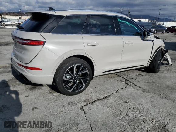 2024 Lincoln Corsair Grand Touring z VIN 5LMTJ5DZ7RUL19538, wystawiony jako Copart lot #44342865 z przebiegiem 3 972 mil mil oraz Szkoda całkowita • Salvage title. Historia ofert i sprzedaży dostępna na DreamBid. Obrazek 4.