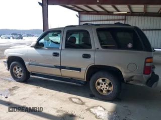 2001 Chevrolet Tahoe LT with VIN 1GNEK13T91J286994, listed as a IAAI auction lot 41416029 with 203,341 mi miles. Bid and sale history available at carsss.com. Image 14.