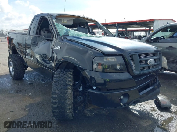 2006 Ford F-150 XL with VIN 1FTRF14W66NB37711, listed as a IAAI auction lot 41667474 with 211,205 mi miles. Bid and sale history available at carsss.com. Image 1.