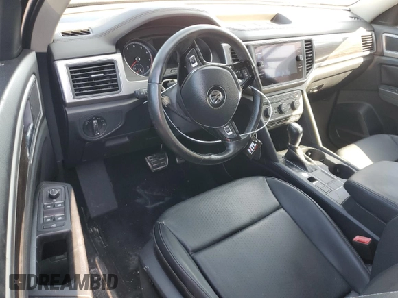 2018 Volkswagen Atlas SE z VIN 1V2FR2CA9JC574806, wystawiony jako Copart lot #80307314 z przebiegiem 65 282 mil mil oraz Szkoda całkowita • Salvage title. Historia ofert i sprzedaży dostępna na DreamBid. Obrazek 8.