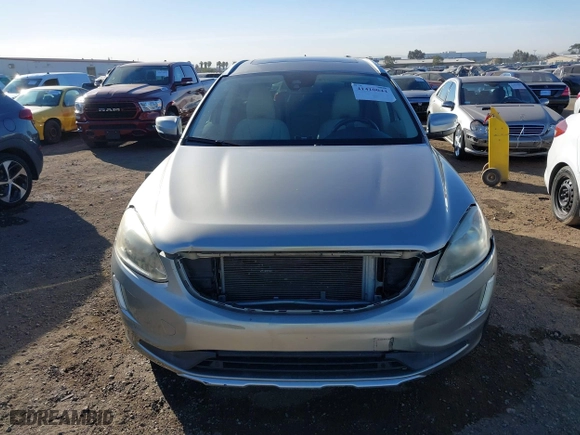 2014 Volvo XC60 3.2L with VIN YV4940DL7E2502500, listed as a IAAI auction lot 41410044 with 54,784 mi miles. Bid and sale history available at carsss.com. Image 6.