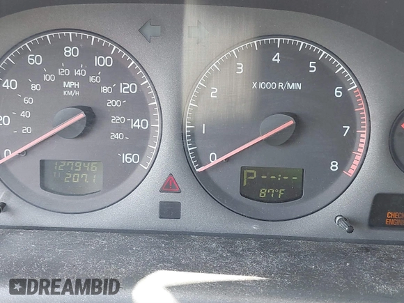 2003 Volvo S80 with VIN YV1TS91Z531313059, listed as a IAAI auction lot 41581225 with 127,946 mi miles. Bid and sale history available at carsss.com. Image 7.