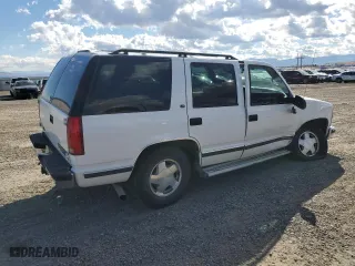 1998 Chevrolet Tahoe with VIN 1GNEK13R6WJ300586, listed as a Copart auction lot 71018274 with 177,722 mi miles and Clean Title. Bid and sale history available at carsss.com. Image 3.