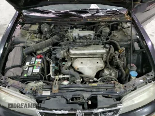 1996 Honda Accord LX with VIN 1HGCD5635TA222954, listed as a Copart auction lot 82606194 with 212,299 mi miles and Salvage Title. Bid and sale history available at DreamBid. Image 11.