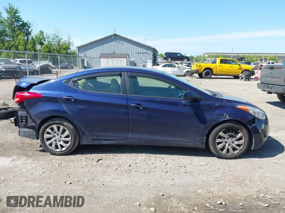 2013 Hyundai Elantra GLS z VIN 5NPDH4AE0DH229430, wystawiony jako IAAI lot #42270443 z przebiegiem 199 322 mil mil oraz . Historia ofert i sprzedaży dostępna na DreamBid. Obrazek 13.