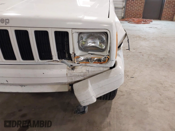 2000 Jeep Cherokee Classic with VIN 1J4FF58S8YL171529, listed as a IAAI auction lot 41748458 with Not provided miles and . Bid and sale history available at DreamBid. Image 6.