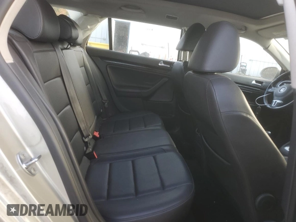 2014 Volkswagen Jetta SportWagen TDI w/Sunroof with VIN 3VWPL7AJ0EM614862, listed as a Copart auction lot 82580534 with 106,282 mi miles and Salvage Title. Bid and sale history available at carsss.com. Image 11.