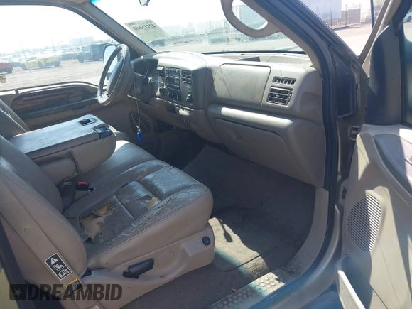 2001 Ford Super Duty F-250 XL with VIN 1FTNW21S71EA79137, listed as a IAAI auction lot 42115660 with 147,873 mi miles. Bid and sale history available at carsss.com. Image 5.