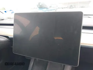 2022 Tesla Model 3 Long Range z VIN 5YJ3E1EB2NF246443, wystawiony jako IAAI lot #42179219 z przebiegiem Nie podano mil oraz . Historia ofert i sprzedaży dostępna na DreamBid. Obrazek 17.