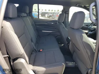 2024 Chevrolet Traverse FWD LS with VIN 1GNEREKS7RJ163900, listed as a Copart auction lot 77169804 with 9,670 mi miles and Salvage Title. Bid and sale history available at carsss.com. Image 11.