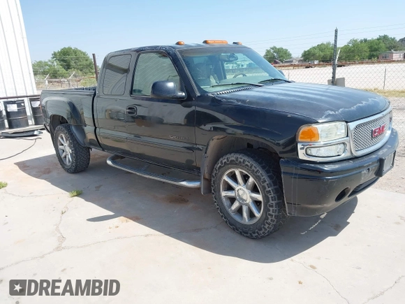 2003 GMC Sierra Denali z VIN 2GTFK69UX31160277, wystawiony jako IAAI lot #42056509 z przebiegiem 191 278 mil mil oraz . Historia ofert i sprzedaży dostępna na DreamBid. Obrazek 1.