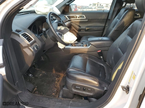 2013 Ford Explorer XLT with VIN 1FM5K8D80DGA44555, listed as a Copart auction lot 43038915 with 184,468 mi miles and Salvage Title. Bid and sale history available at carsss.com. Image 7.