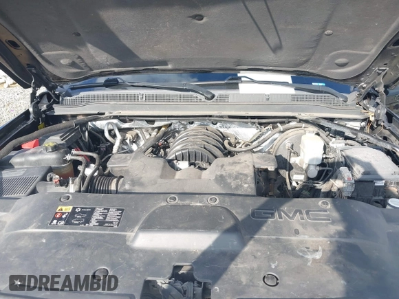 2015 GMC Yukon Denali with VIN 1GKS1CKJ8FR612971, listed as a IAAI auction lot 41519689 with 197,003 mi miles. Bid and sale history available at carsss.com. Image 10.