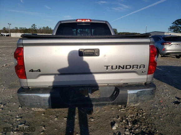 2014 Toyota Tundra 4WD Truck SR with VIN 5TFUW5F1XEX401647, listed as a Copart auction lot 87913365 with NaN miles and Salvage Title. Bid and sale history available at carsss.com. Image 6.
