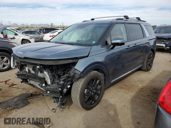2022 Kia Carnival SX with VIN KNDNE5H33N6176726, listed as a Copart auction lot 80013124 with 14,936 mi miles and Salvage Title. Bid and sale history available at carsss.com. Image 1.