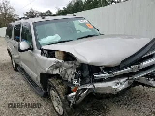 2004 Chevrolet Suburban LT with VIN 1GNEC16Z64J135810, listed as a Copart auction lot 84643984 with 243,355 mi miles and Salvage Title. Bid and sale history available at carsss.com. Image 11.