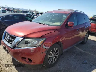 2015 Nissan Pathfinder S with VIN 5N1AR2MN7FC660423, listed as a Copart auction lot 47952334 with 137,913 mi miles and Salvage Title. Bid and sale history available at carsss.com. Image 1.