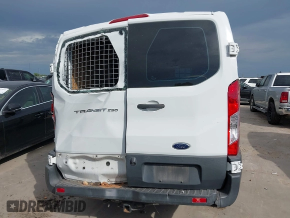 2017 Ford Transit с VIN 1FTYR1ZM8HKA56143, выставлен на аукционе IAAI как лот 42671126 с пробегом 94 488 миль миль и . История ставок и продаж доступна на DreamBid. Изображение 15.
