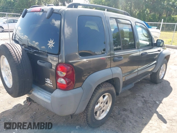 2005 Jeep Liberty Sport with VIN 1J4GL48545W655788, listed as a IAAI auction lot 41914703 with 166,899 mi miles and . Bid and sale history available at carsss.com. Image 4.