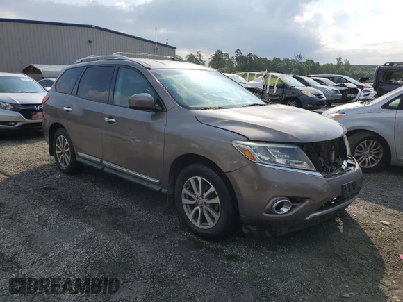 2014 Nissan Pathfinder Platinum with VIN 5N1AR2MMXEC613392, listed as a Copart auction lot 57234955 with 231,830 mi miles and Salvage title. Bid and sale history available at DreamBid. Image 4.