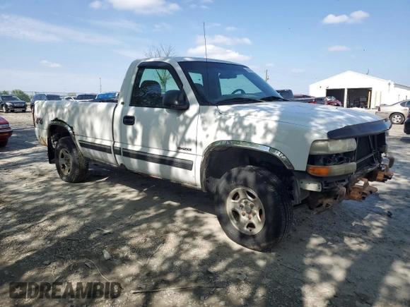2002 Chevrolet Silverado 1500 LS with VIN 1GCEK14V32Z282564, listed as a Copart auction lot 56330345 with 125,834 mi miles and Clean Title. Bid and sale history available at DreamBid. Image 4.