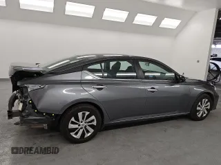 2024 Nissan Altima 2.5 S with VIN 1N4BL4BV9RN333934, listed as a Copart auction lot 52972295 with 31,327 mi miles and Clean Title. Bid and sale history available at carsss.com. Image 3.