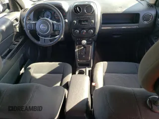 2014 Jeep Patriot Latitude z VIN 1C4NJRFB6ED884462, wystawiony jako Copart lot #60805885 z przebiegiem 95 995 mil mil oraz Czysty tytuł • Clean title. Historia ofert i sprzedaży dostępna na DreamBid. Obrazek 8.