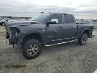 2021 Ram 2500 Laramie z VIN 3C6UR5FL7MG676539, wystawiony jako Copart lot #49742285 z przebiegiem 99 677 mil mil oraz Szkoda całkowita • Salvage title. Historia ofert i sprzedaży dostępna na DreamBid. Obrazek 1.