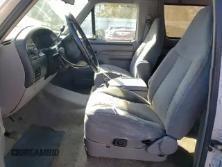 1996 Ford Bronco XL с VIN 1FMEU15N4TLB67027, выставлен на аукционе Copart как лот 75346314 с пробегом 185 224 миль миль и Списание • Salvage title. История ставок и продаж доступна на DreamBid. Изображение 7.
