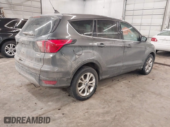 2019 Ford Escape SE with VIN 1FMCU9GD8KUA65460, listed as a IAAI auction lot 41427918 with 135,087 mi miles. Bid and sale history available at carsss.com. Image 4.